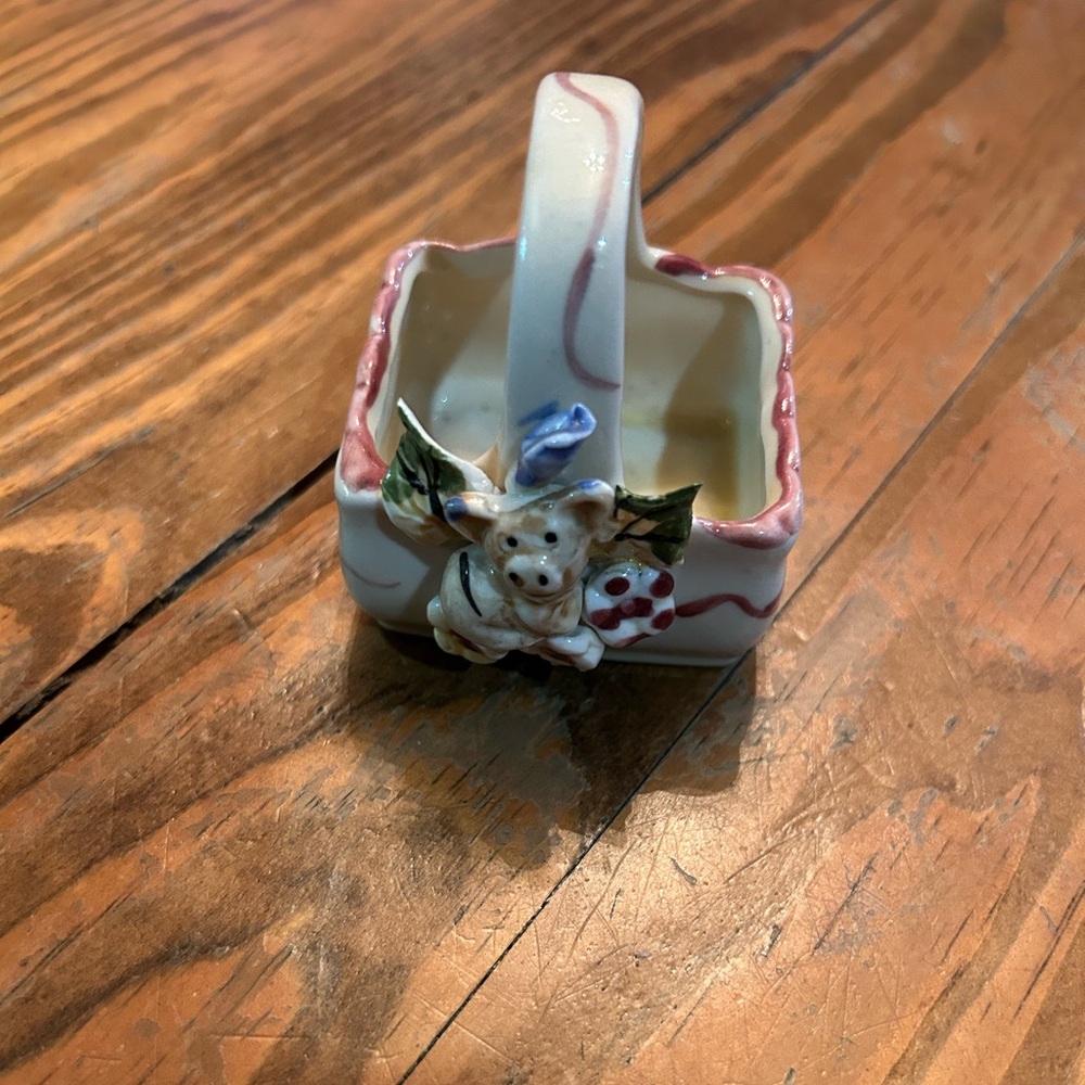 Ceramic Pig Basket with Pink Accents